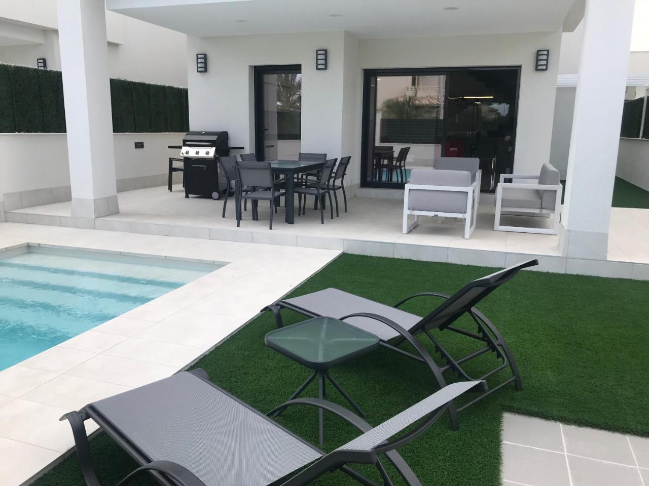 Villa Deluxe La Marina Beach Alicante Zewnętrze zdjęcie